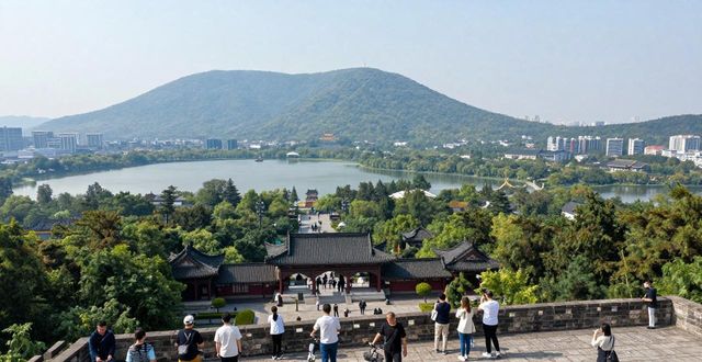 南京著名景点介绍_夫子庙秦淮风光带_南京大明路风光里房价