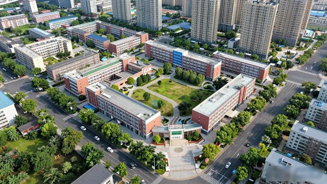南京银城花园房价_南京小区周边生活餐饮购物超市银行_南京小区周边交通地铁站公交站