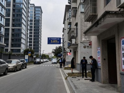 南京跌最惨的地方：摄山星城从1.2万跌到6814元，半年卖不掉
