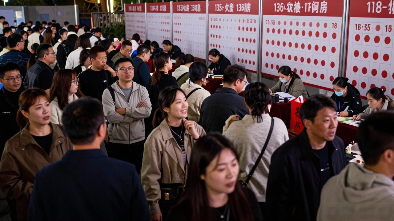 南京房价 涨的楼盘_南京新房价格连续8个月回调_南京河西新城楼市热销现象分析